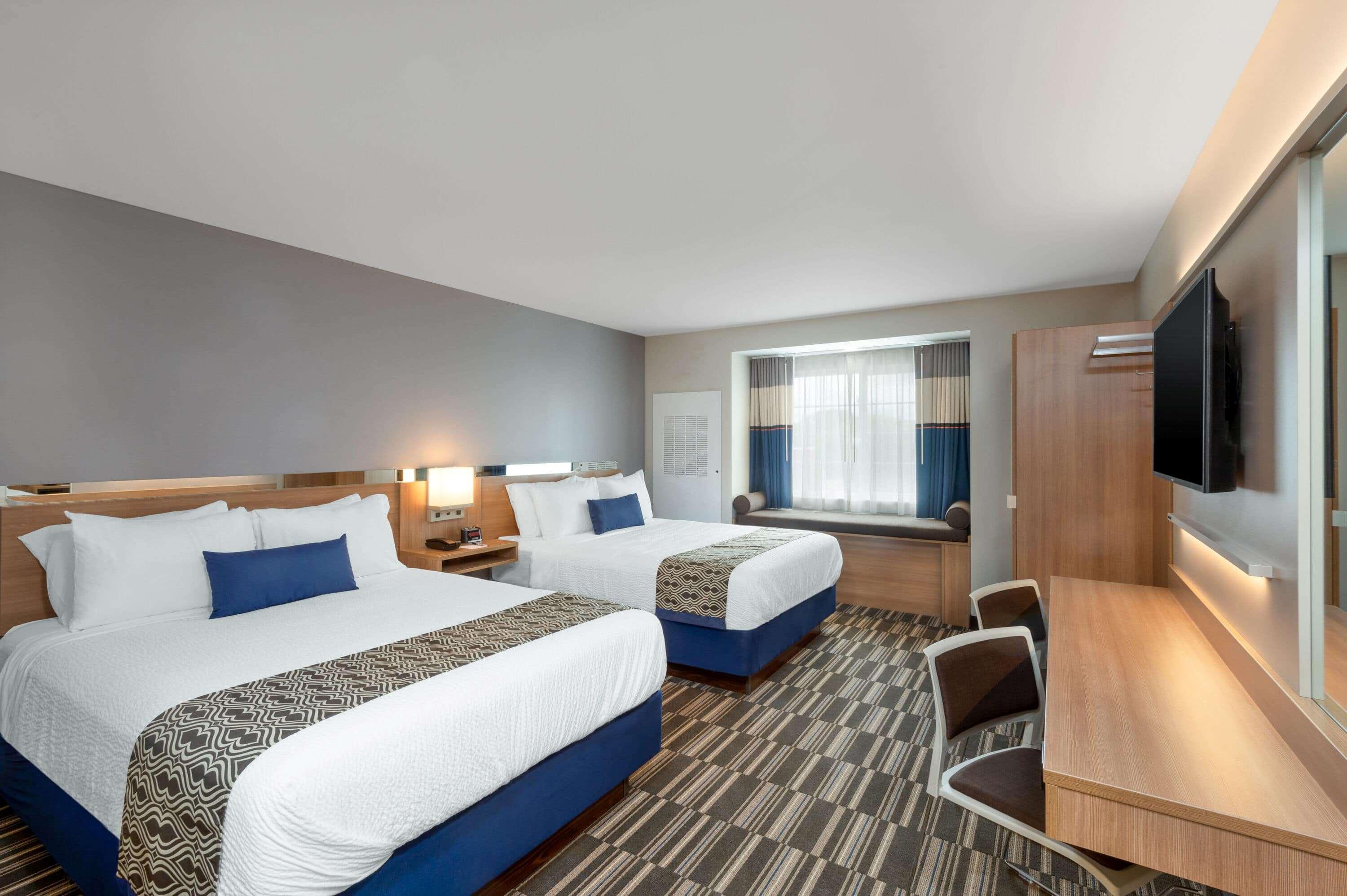 Microtel Inn & Suites By Wyndham Farmington ภายนอก รูปภาพ
