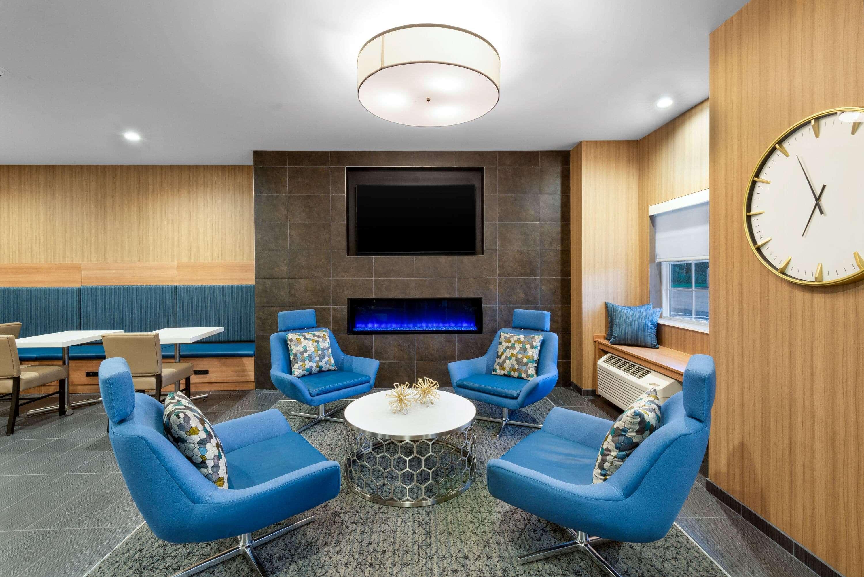 Microtel Inn & Suites By Wyndham Farmington ภายนอก รูปภาพ