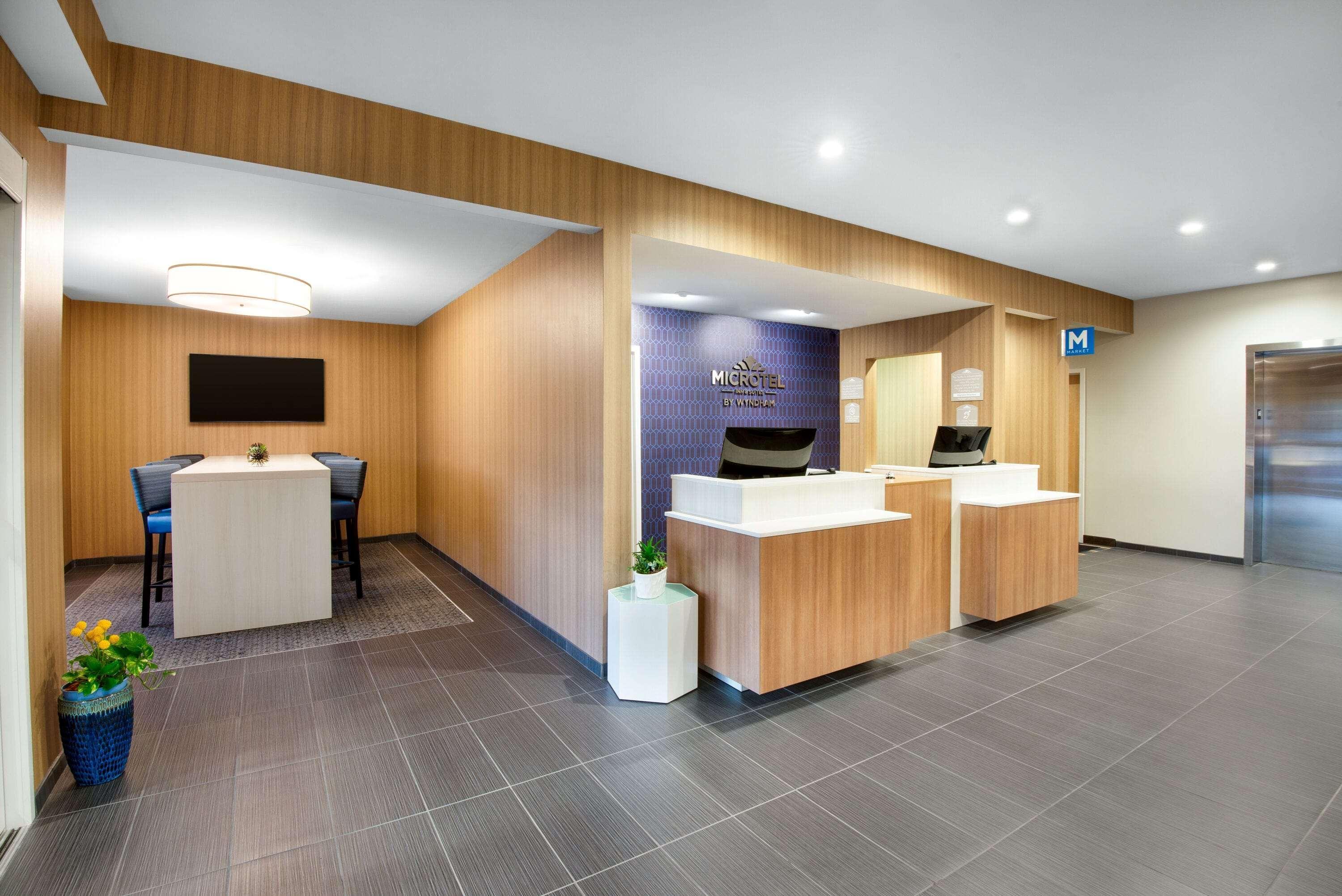 Microtel Inn & Suites By Wyndham Farmington ภายนอก รูปภาพ
